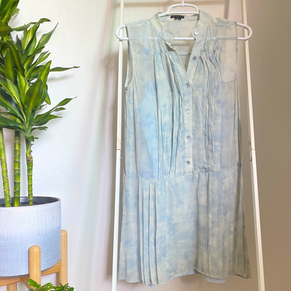 Size 0 Theory silk dress